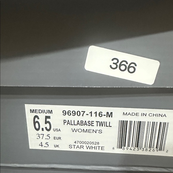 40.333.365.366.368.369.NEW 6.5/7/9.5/10 White Sneakers Canvas Upper, Chunky Sole - Picture 5 of 7